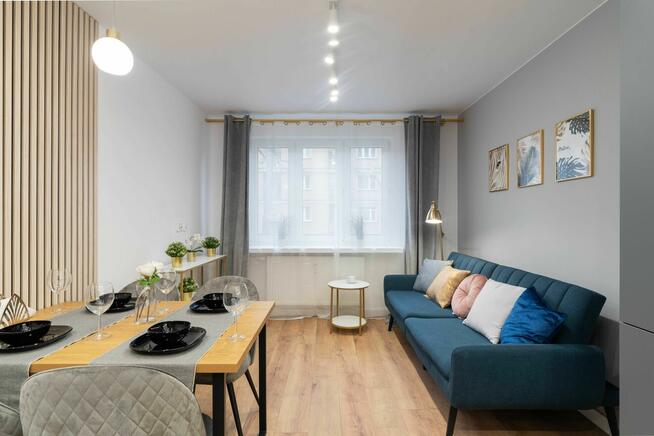 Zamienię własnościowe 4 pokoje po remoncie - METRO