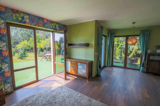 6p 230m ok. Poziomkowej GARAŻ/OGRÓD/2008 (Chrząstawa Mała)