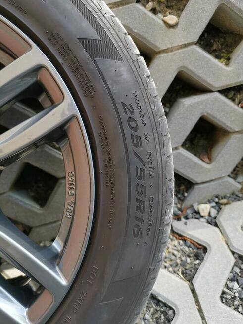 Sprzedam nowe felgi razem z oponami