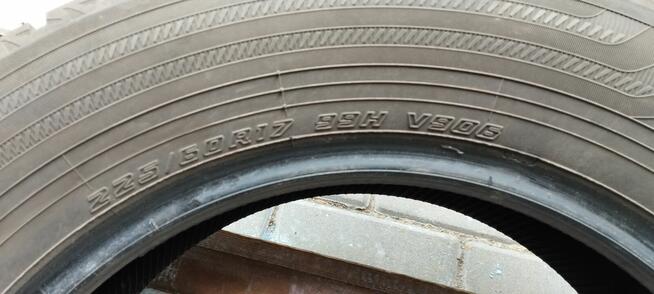 Opony zimowe Yokohama 225/60 R17 H99