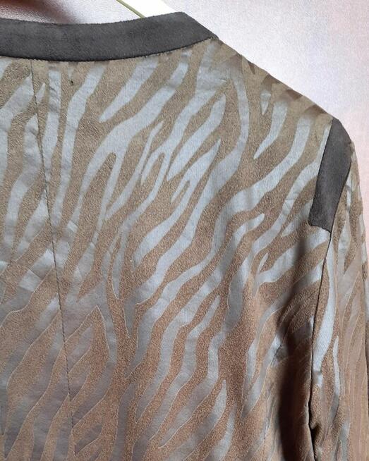 Żakiet brązowy, zamsz, suwak, długi rękaw, rozm. M/L