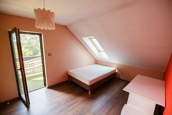 6p 230m ok. Poziomkowej GARAŻ/OGRÓD/2008 (Chrząstawa Mała)