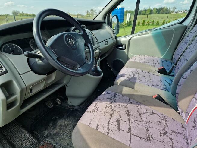 Opel VIVARO 3-fotele, 2,5 CDTI DLUGI AUTOMAT Klima