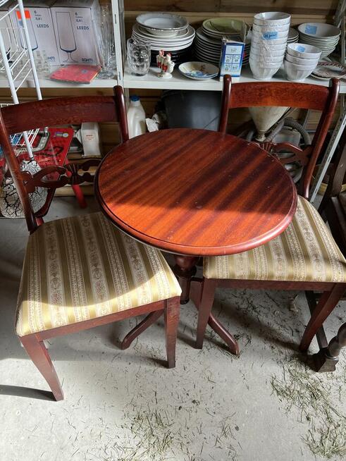 Meble antyki, krzesła, stoliki ,stoly i art. gosp. domowego