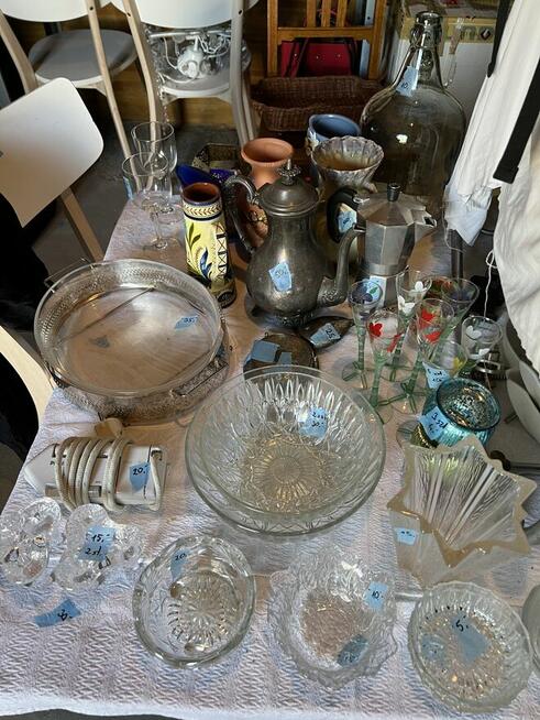 Wielka wyprzedaz; artykuły kuchenne, lampy, obrazy, zegary