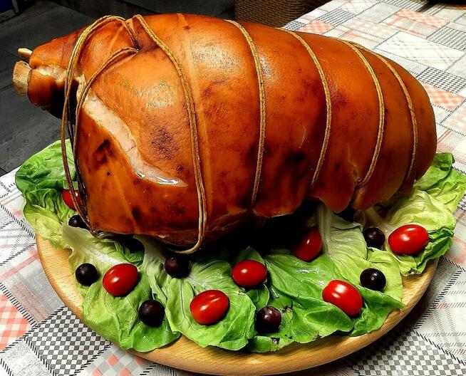 Prosiak i udziec pieczony