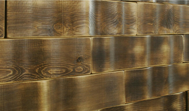 Listwy, drewniane panele na ścianę. Naturalne drewno sosna.