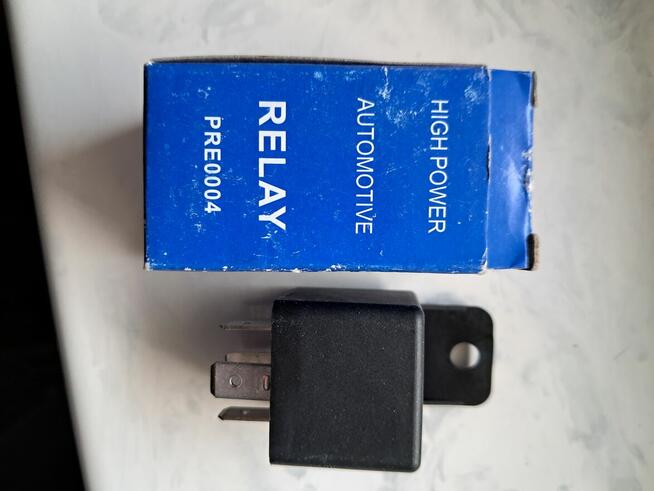 Przekażnik samochodowy