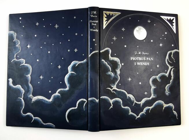 Kroniki, księgi pamiątkowe, skórzane albumy, książki. Pimax