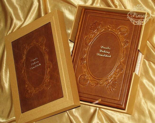 Tuby na dyplomy, etui ozdobne, pudełka, piórniki skórzane.