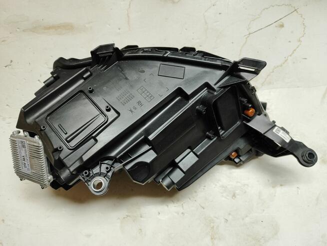 SKODA KAMIQ REFLEKTOR FULL LED 658941016D