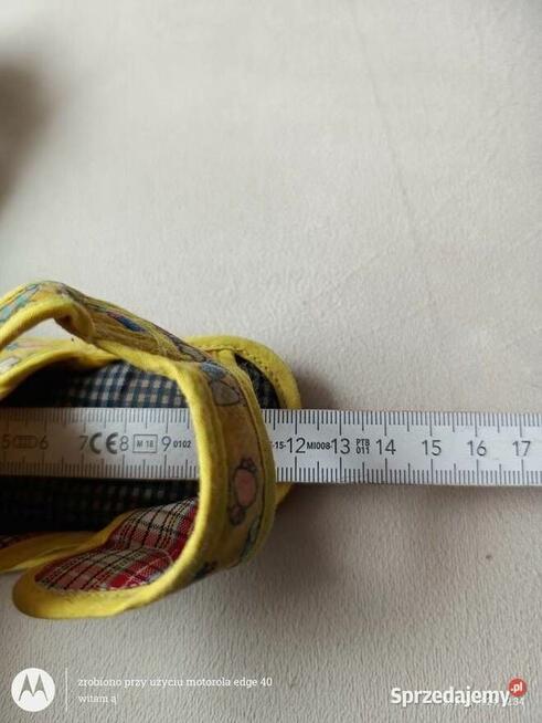 Sandałki dla malucha rozm. 19