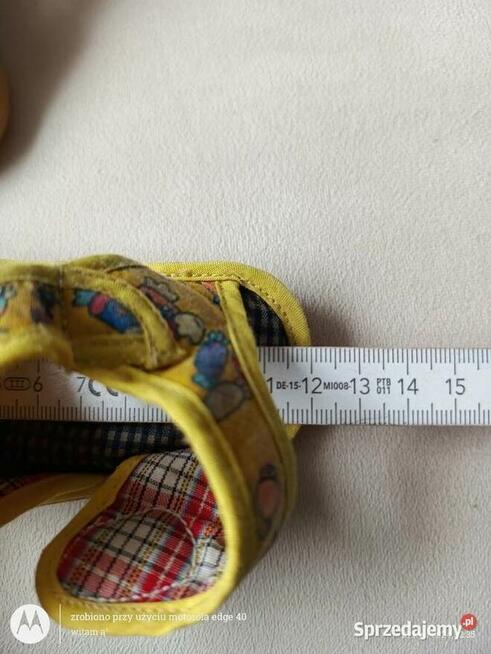 Sandałki dla malucha rozm. 19