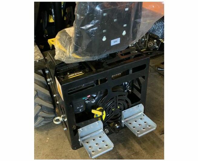 Miniładowarka Tur Poland dla ogrodnika Bobcat Avant