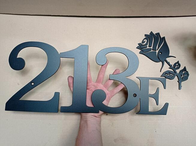 Numery na dom nazwy ulic ze stali. Numer domu nazwa ulicy