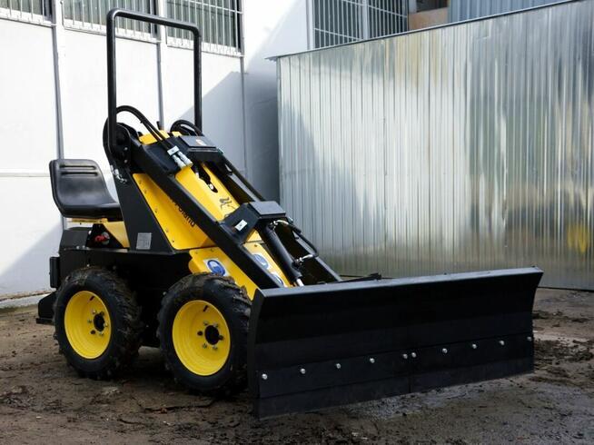 Pług hydrauliczny do Miniładowarki Tur Poland N525