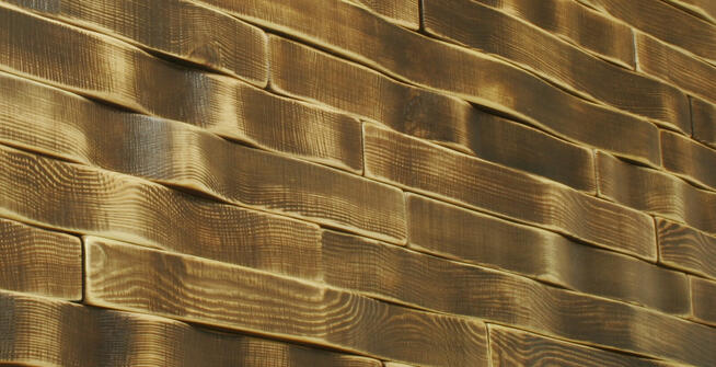 Listwy, drewniane panele na ścianę. Naturalne drewno sosna.