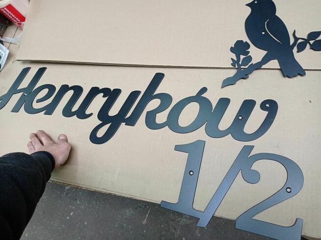 Numery na dom nazwy ulic ze stali. Numer domu nazwa ulicy