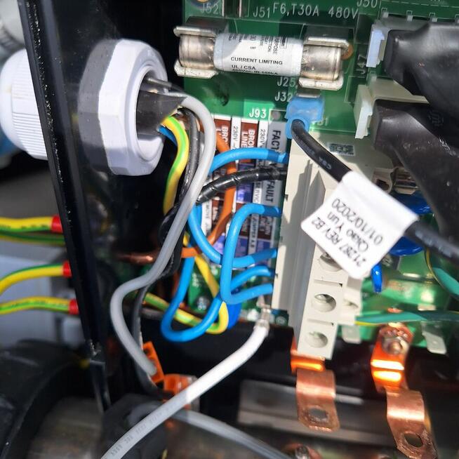 MONTAŻ I NAPRAWA WANIEN Z HYDROMASAŻEM