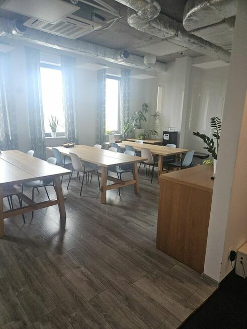 Budynek biurowo-handlowy do wynajęcia Warszawa, Poleczki 31A