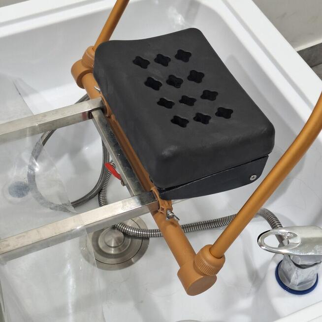 MONTAŻ I NAPRAWA WANIEN Z HYDROMASAŻEM