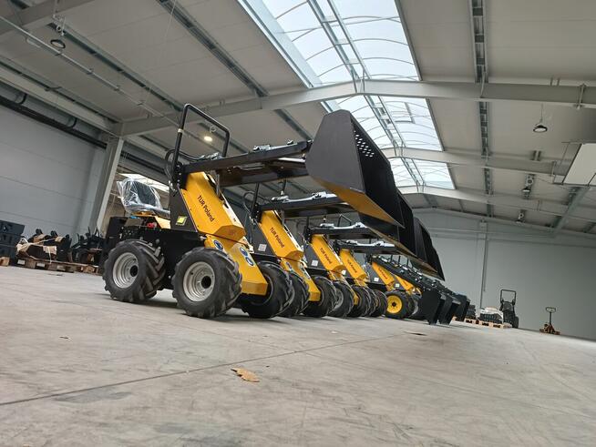 Miniładowarka Tur Poland do stadniny koni Bobcat Avant