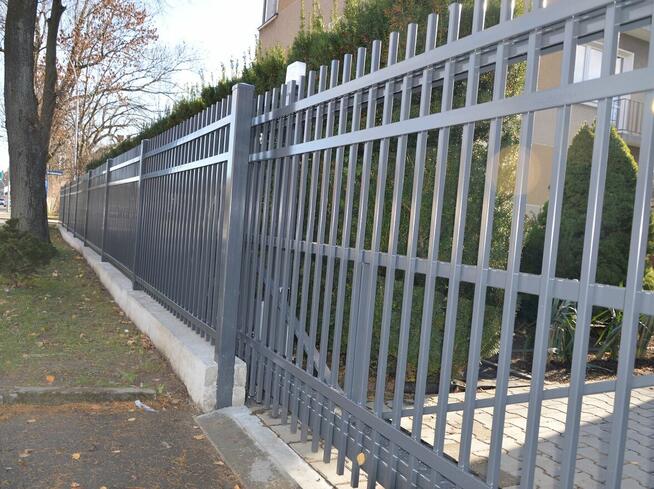 Ogrodzenia Gorlice modułowe metalowe indywidualne różny wzór