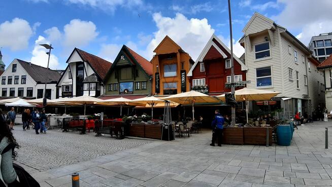 On Młodą na wakacje?