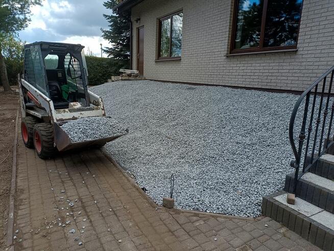 Prace ziemne koparkami, wyburzenia, transport