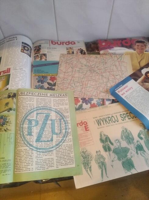 Zestaw gazet z czasów PRL-u