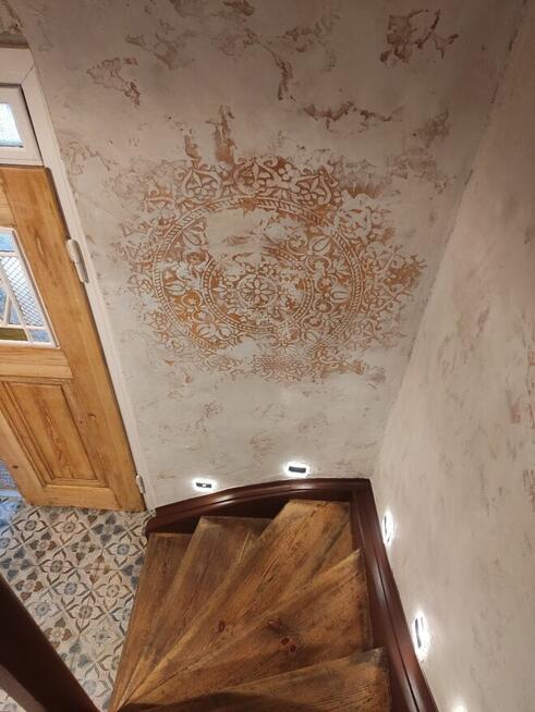 Inspiracje scienne, malarstwo ar , pomysl na klatkę schodową