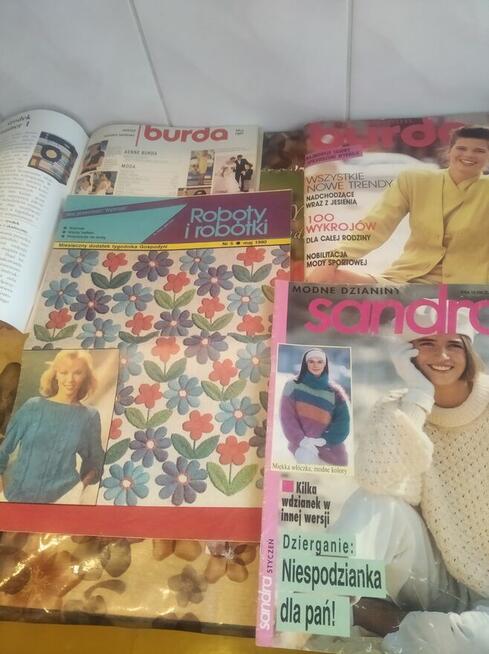 Zestaw gazet z czasów PRL-u