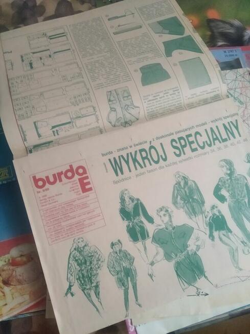 Zestaw gazet z czasów PRL-u