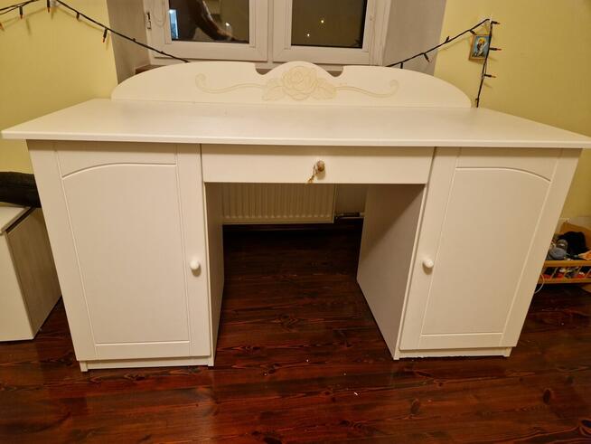 Meble dla dziewczynki komplet