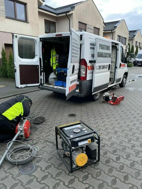 Udrażnianie rur, kanalizacji/ Spirala elektryczna