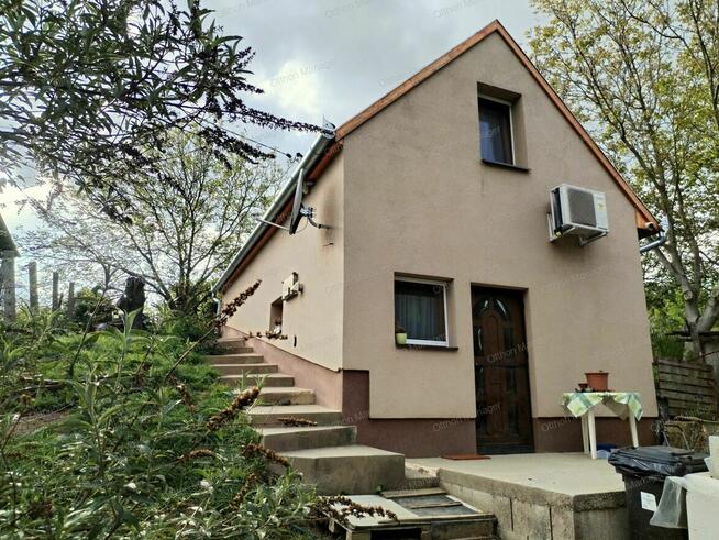 Rezi, Węgry: Odnowiony dom rodzinny