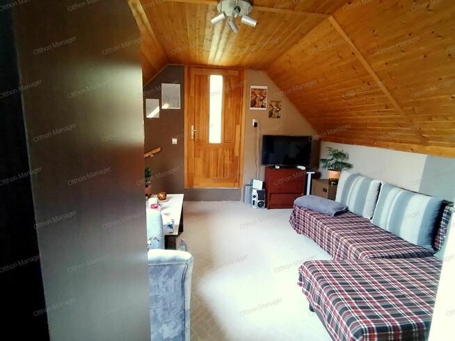 Rezi, Węgry: Odnowiony dom rodzinny