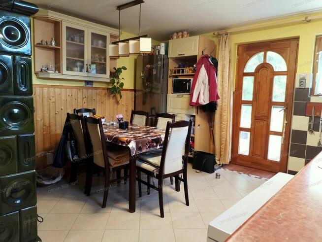 Rezi, Węgry: Odnowiony dom rodzinny