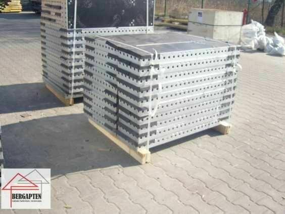 Szalunki ścienne typ Tekko, lekkie. 68 m2. Zambrów Przasnysz