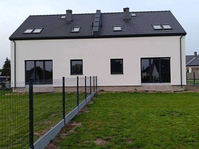 Sprzedam dom jednorodzinny w zabudowie bliżniaczej