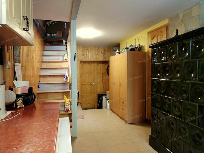 Rezi, Węgry: Odnowiony dom rodzinny