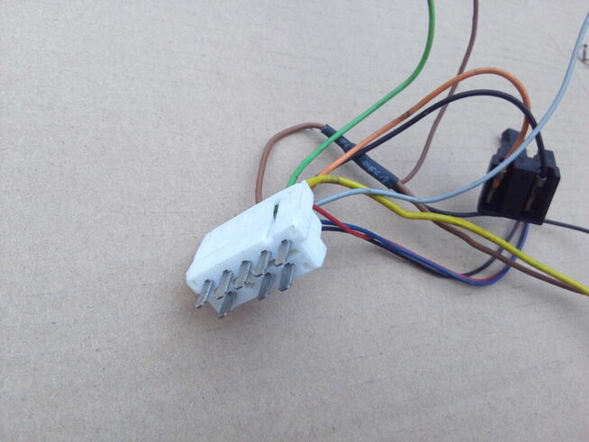 Wiązka instalacja lampy przód lewa soczewka Peugeot 307 lift