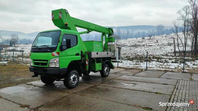 Zwyżka, podnośnik koszowy na podwoziu Pfau 4x4