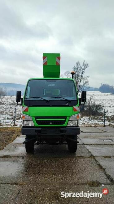 Zwyżka, podnośnik koszowy na podwoziu Pfau 4x4