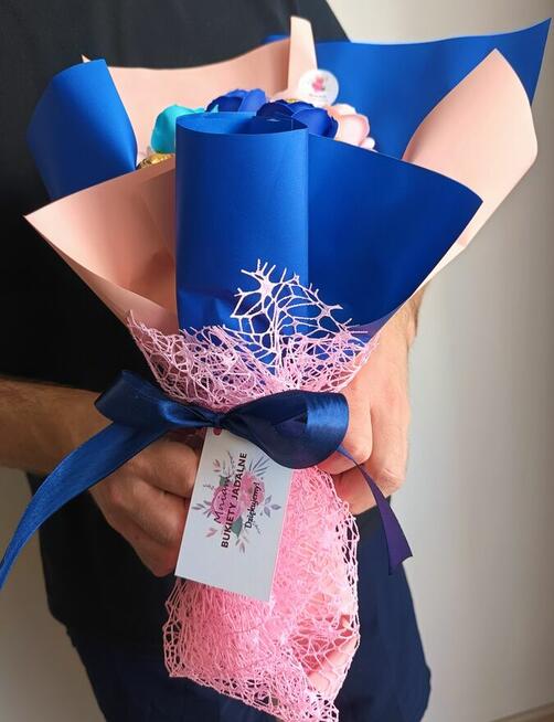 Elegancki bukiet z różyczek i ferrero! Prezent na ślub i wes