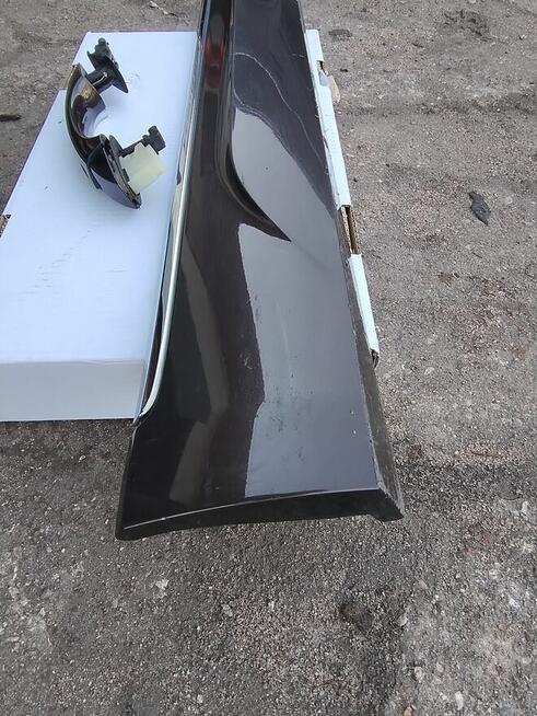 Listwa dolna klamka Audi Q5 8r