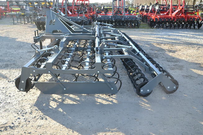Agregat uprawowy przedsiewny kultywator 5.6m AGRO FACTORY