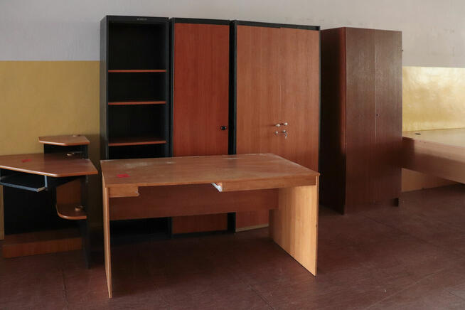 Sprzedam używane meble biurowe