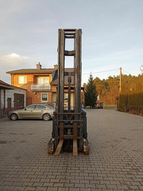 Wózek widłowy boczniak