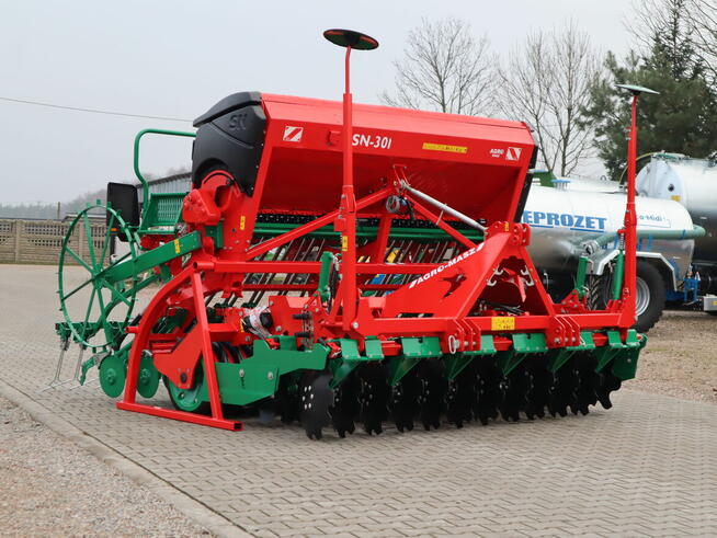 Siewnik nabudowany zestaw uprawowo-siewny SN301 AGRO-MASZ